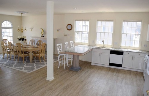 Townsend's Inlet House | Furbaby Friendly! Beach House!