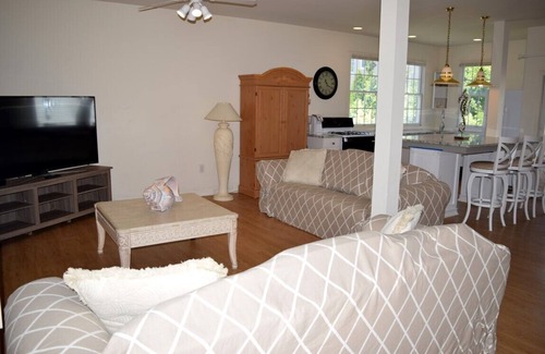 Townsend's Inlet House | Furbaby Friendly Beach House that sleeps 14.
