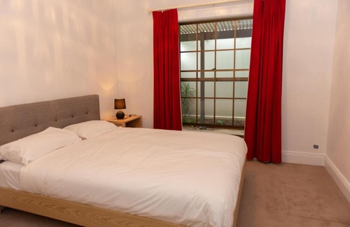 Stone Well House | Furche Barossa 5 Bedroom Holiday House
