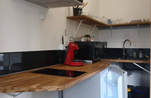 La Boissiere-des-Landes Apartment | Furnished T2 apartment - separate entrance