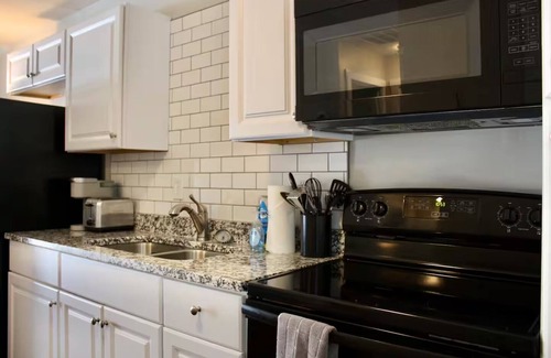 Huntsville Apartment | Furnished 1 Bedroom Apartment Near Redstone