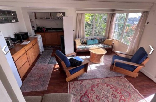 Kahala House | Furnished 1bd/1 ba near Kaimuki Shops and Restaurants