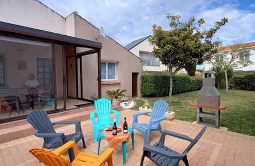 Les Sables d'Olonne House | Furnished * 2 bedrooms, 4-5 pers. garage, comfortable, close to shops and beach