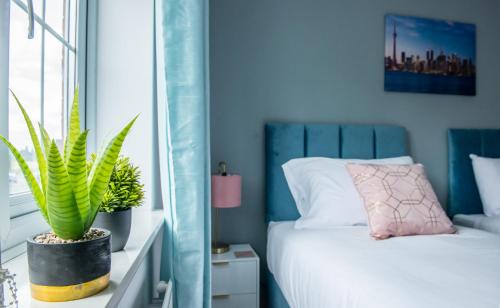 Dilwyn House | FURNISHED 3 BEDROOM HOUSE, SLEEPS 6, FREE PARKING, Near NEC