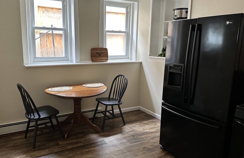 Whitehall Apartment | Furnished 31day + Located in Lehigh Valley by highways, hospitals & colleges