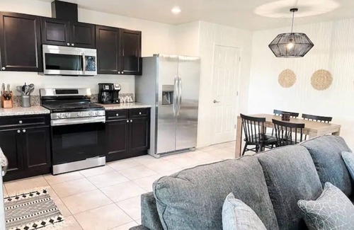 Prescott Valley Units House | Furnished 3BR Home Sleeps 6 Pet Friendly