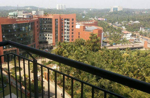 Kozhikode Apartment | Furnished A/C Deluxe apartment in Hilite City