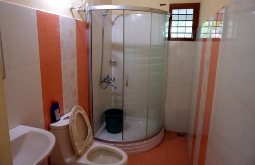 Kottayam House | Furnished AC 3 Bedroom House at Puthupally, Kottayam