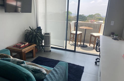 Vuelta de Jorco Apartment | Furnished and Peaceful Gem Between Airport and Sabana/ Apartment/free Parking