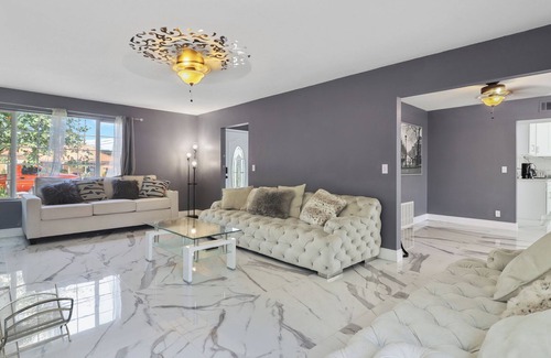 Anaheim Colony Historic District House | Furnished and Private Bedroom — Marble Home 5 min from Disneyland!