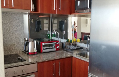 Vina del Mar Apartment | Furnished apartment with sea view and coastal edge.