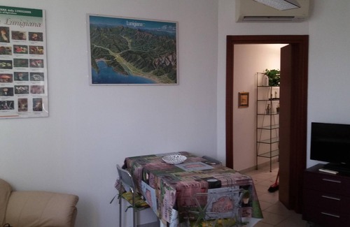 Ceparana House | Furnished apartment for tourist use "Le Foglie" aaut