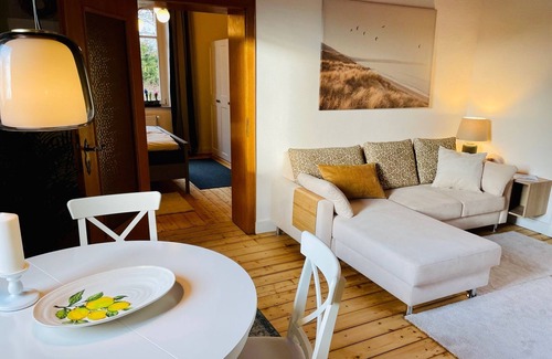 Moers Apartment | Furnished apartment with garden use and parking space
