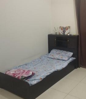 Al Qasimia Apartment | Furnished bad space for females