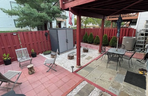Franconia House | Furnished basement/Private entrance in Kingstowne, Alexandria, utilities incl.