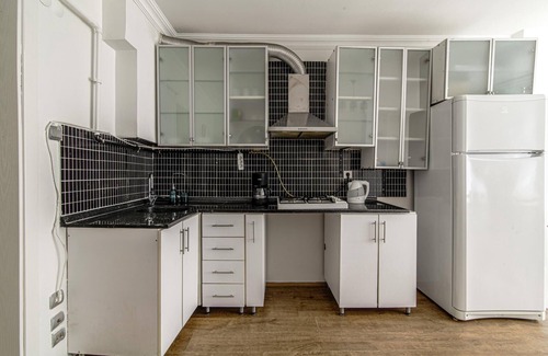 Besiktas Apartment | Furnished Bright and Chic Flat in Besiktas