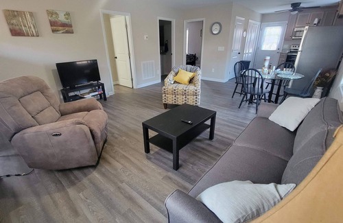 Salisbury Apartment | FURNISHED Corporate Rental - 5 minutes to I85 and Hwy 29 Salisbury