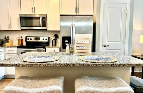 Ponte Vedra Apartment | (Furnished Corporate Rental) Luxury Retreat With Queen Tempur-Pedic Bed!