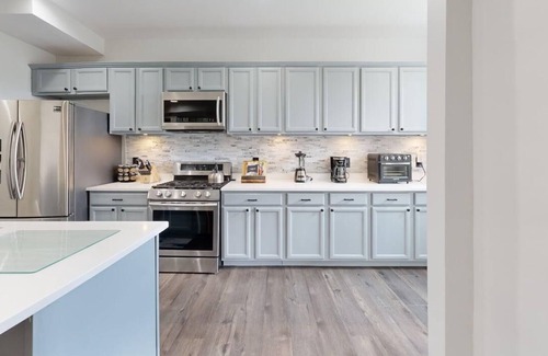 Brightwood Park House | Furnished, Cozy Family-/Pet-Friendly 4B4B Townhome with Turnkey Amenities