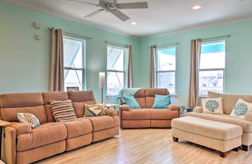 Surfside Beach House | Furnished Deck and Ocean Views Surfside Beach Home
