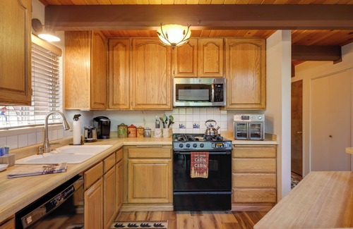 Mi-Wuk Village Cabin | Furnished Deck: High Sierra Cabin in Twain Harte!