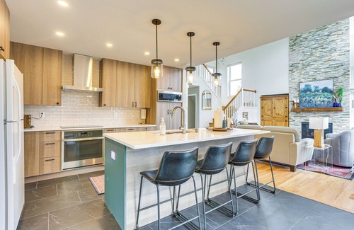 Castle Rock House | Furnished Deck, Mountain View: Castle Rock Home!