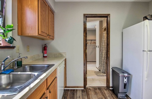 Burnsville Cabin | Furnished Deck + Mtn Views: Burnsville Cabin!