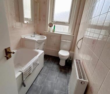 Johnstone Bed & Breakfast | Furnished double room