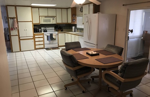 Yuma House | Furnished Double Wide in Central Yuma