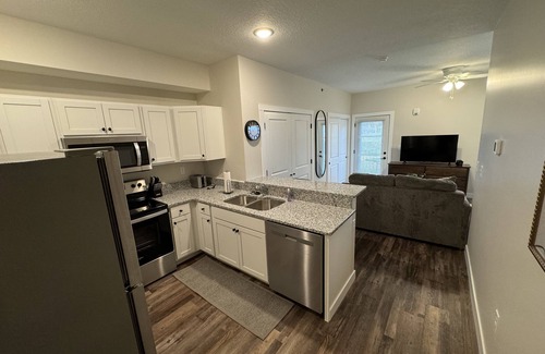 Bettendorf Apartment | Furnished Executive Studio Apartment on the Duck Creek Bike Path in Bettendorf.