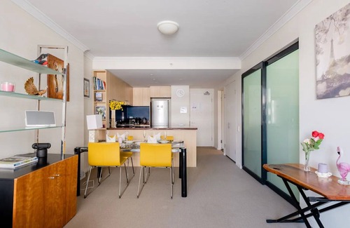 St. Leonards Apartment | Furnished Home Stay