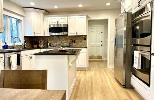 Indian Hills House | Furnished Long-Term Rental: 5 Bedroom, 4 Bath on 1/2 Acre