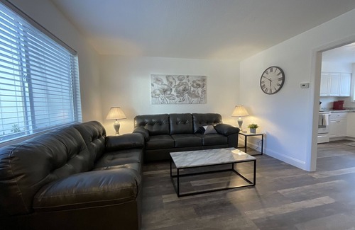 Midtown House | Furnished Midtown Reno Townhome Apt.