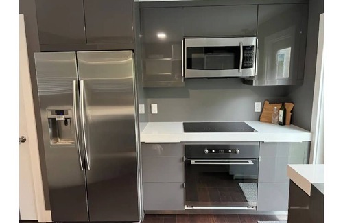 Corvallis Condo | Furnished Modern One Bedroom Loft | Pet Friendly