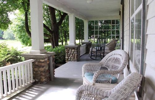 Town of Clermont House | Furnished monthly rental, near Rhinebeck & BARD - A "Modern Country Classic"