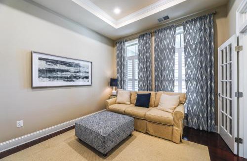 Ocean View House | Furnished Outdoor Space Family Home in Ocean View