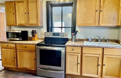 Elysian House | Furnished Rental: Everything included, MONTHLY Available, Fast INTERNET, MAIN St