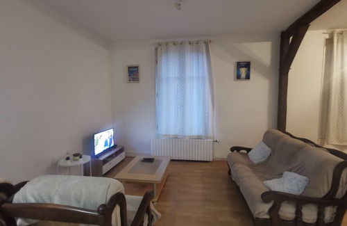 Quartier de France Apartment | Furnished rental in Vichy with private courtyard and parking space