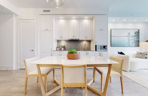 Wellington Place Condo | Furnished residences at The Well - Luxury Modern Finishes, rooftop Pool