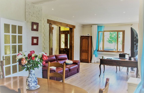 Salechan Bed & Breakfast | Furnished rooms in the villa