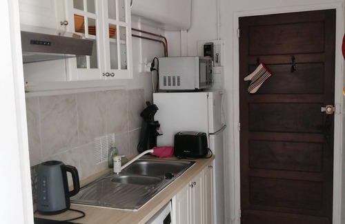 Guethary Apartment | Furnished studio guéthary (Basque coast) 30m2 town center and beaches on foot