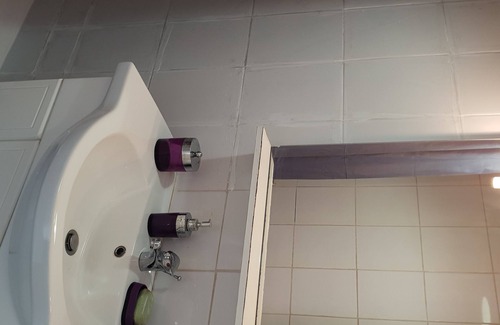 Le Camas Apartment | Furnished Studio Marseille 6th center 15 mins from the beach 2/4P