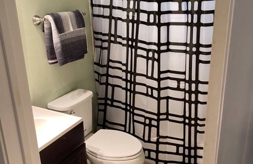 Southeast Houston Apartment | Furnished Two Bedroom, Near Med Center/NRG