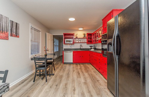 Asheboro House | Furniture Market Special - Adventure Lodge-Gameroom, Fire Ring, NC ZOO