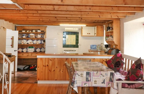 Waterville Cottage | FUSCHIA COTTAGE, pet friendly in Waterville, County Kerry