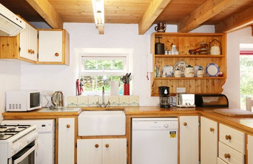 Waterville Cottage | FUSCHIA COTTAGE, pet friendly in Waterville, County Kerry