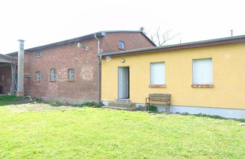 Gielow Apartment | Futterhaus neben der Wasserburg Liepen