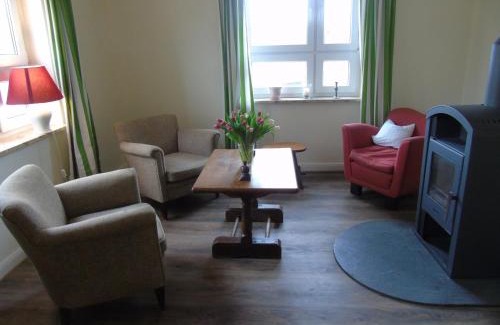 Gielow Apartment | Futterhaus neben der Wasserburg Liepen