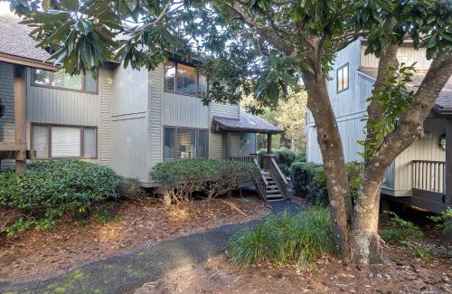 West Beach Village House | FWO1381: 1381 Fairway Oaks