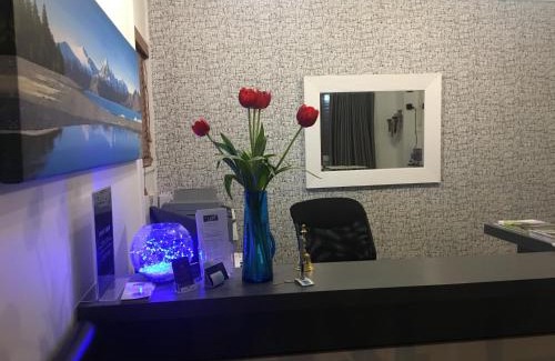 Riccarton Hotel | FYFFE on Riccarton